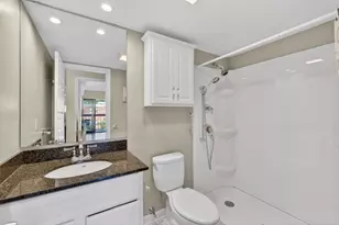 159 Main St, Stoneham, MA 02180 - Photo 18
