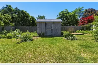 20 Felix St, Chicopee, MA 01020 - Photo 28
