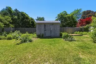 20 Felix St, Chicopee, MA 01020 - Photo 28