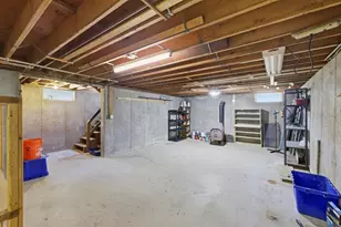 20 Felix St, Chicopee, MA 01020 - Photo 34