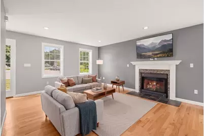 3 Poe Circle, Tyngsborough, MA 01879 - Photo 8