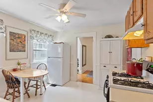 51 Gooch St, Melrose, MA 02176 - Photo 8