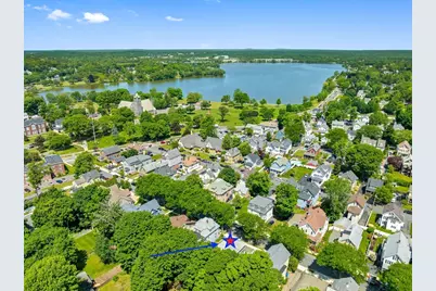 22 Park St #B, Wakefield, MA 01880 - Photo 2