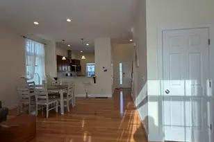 33 Boardwalk Dr, Andover, MA 01810 - Photo 2