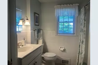 43 Pine Hill Rd, Springfield, MA 01118 - Photo 14