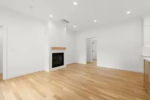 27 Shepard St, Boston, MA 02135 - Photo 10