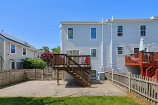 26 Oakwood St, Boston, MA 02136 - Photo 28