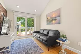 178 Webster St, Needham, MA 02494 - Photo 8