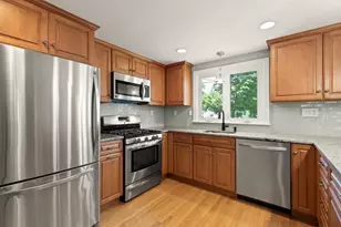 178 Webster St, Needham, MA 02494 - Photo 4