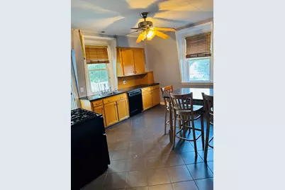 151 Grove St #2, Waltham, MA 02453 - Photo 2