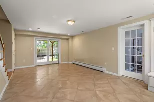 9 Abbot St, Westford, MA 01886 - Photo 6