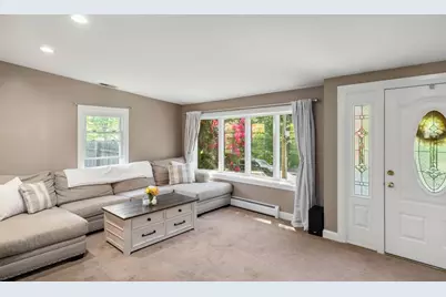 9 Abbot St, Westford, MA 01886 - Photo 12