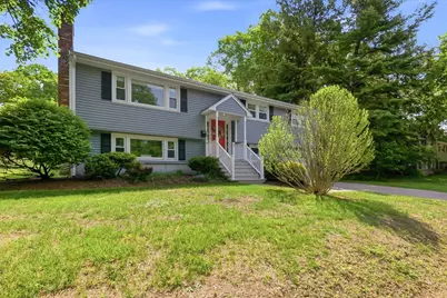 79 Martin Rd, Reading, MA 01867 - Photo 2