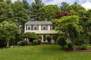 15 Lorraine Metcalf Dr, Wrentham, MA 02093 - Photo 2