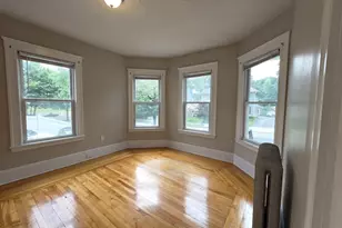 2 Haviland St, Worcester, MA 01602 - Photo 6