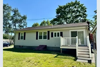 4122 Acushnet Ave, New Bedford, MA 02745 - Photo 4