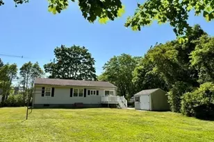 4122 Acushnet Ave, New Bedford, MA 02745 - Photo 6