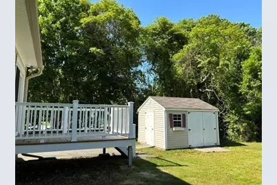 4122 Acushnet Ave, New Bedford, MA 02745 - Photo 8