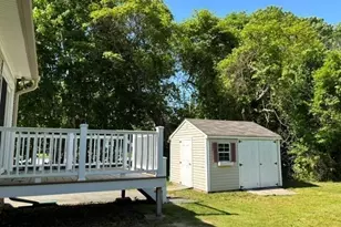 4122 Acushnet Ave, New Bedford, MA 02745 - Photo 8
