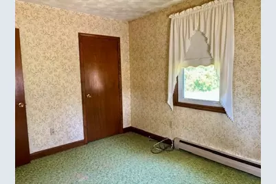 4122 Acushnet Ave, New Bedford, MA 02745 - Photo 20