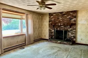 4122 Acushnet Ave, New Bedford, MA 02745 - Photo 14