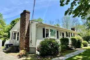 4122 Acushnet Ave, New Bedford, MA 02745 - Photo 2