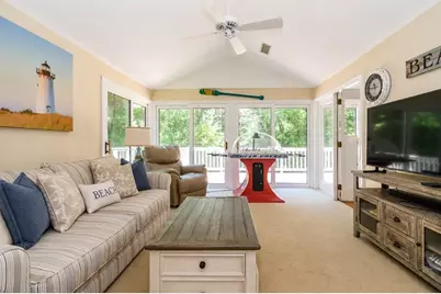 13 Aqueduct Rd, Natick, MA 01760 - Photo 6