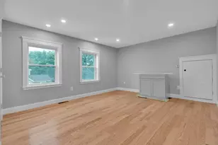 48 Webster St, Medford, MA 02155 - Photo 16