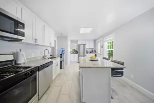 28 Parker Hill Ave, Milford, MA 01757 - Photo 4