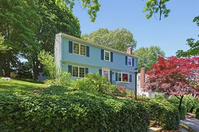 36 Grandview Ave, Melrose, MA 02176 - Photo 2