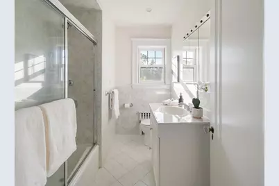 1643 Washington St, Newton, MA 02465 - Photo 20