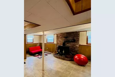 27 Westboro Rd, Marlborough, MA 01752 - Photo 20