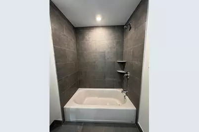 585 Essex St #718, Lynn, MA 01901 - Photo 8