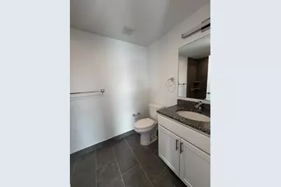 585 Essex St #418, Lynn, MA 01901 - Photo 4
