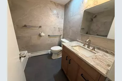 12 Hallmark Gardens #7, Burlington, MA 01803 - Photo 6