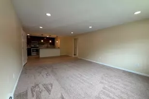 12 Hallmark Gdns, Burlington, MA 01803 - Photo 12