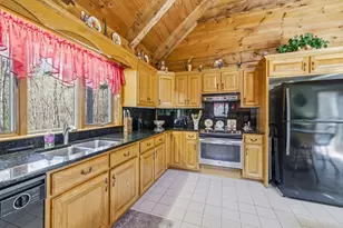 22 Country Ln, Berkley, MA 02779 - Photo 6