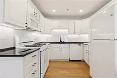 12 Benton St #4, Stoneham, MA 02180 - Photo 14