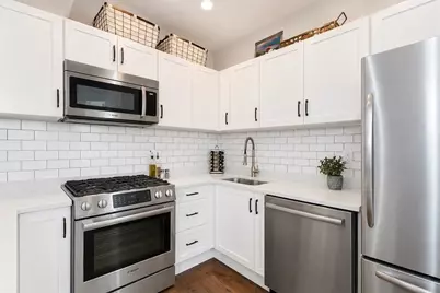656 E 7th St #2, Boston, MA 02127 - Photo 2