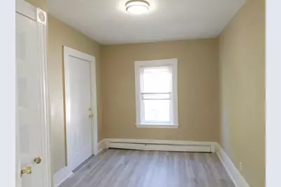 25 Oakland Ave #2F, Everett, MA 02149 - Photo 4