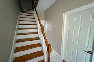 2 Boardman Pl, Cambridge, MA 02139 - Photo 4