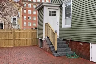 2 Boardman Pl, Cambridge, MA 02139 - Photo 2