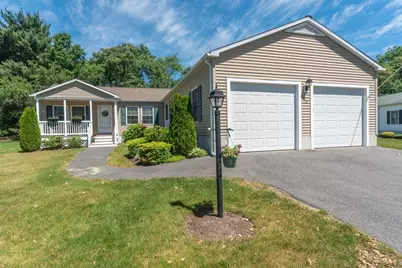 43 Fieldstone Circle, Bridgewater, MA 02324 - Photo 2