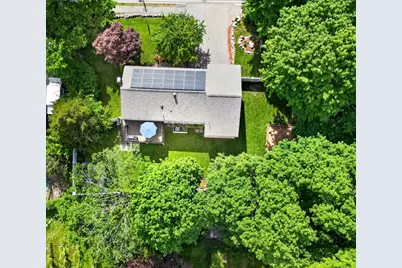 21 Hancock St, Bedford, MA 01730 - Photo 32