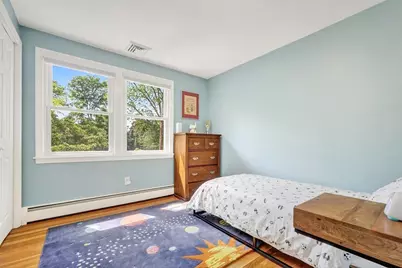 21 Hancock St, Bedford, MA 01730 - Photo 16