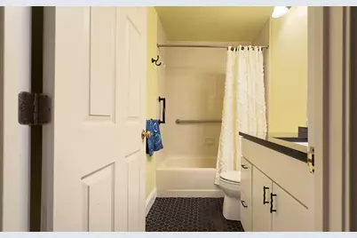 1 Boatswains Way #1, Chelsea, MA 02150 - Photo 30