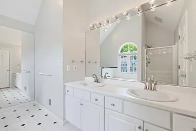 6 Oakwood Ct., Framingham, MA 01701 - Photo 22
