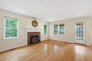 6 Oakwood Ct, Framingham, MA 01701 - Photo 12