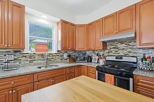 72 Dysart St, Quincy, MA 02169 - Photo 6