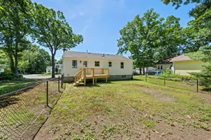 21 Pauline St, Randolph, MA 02368 - Photo 32